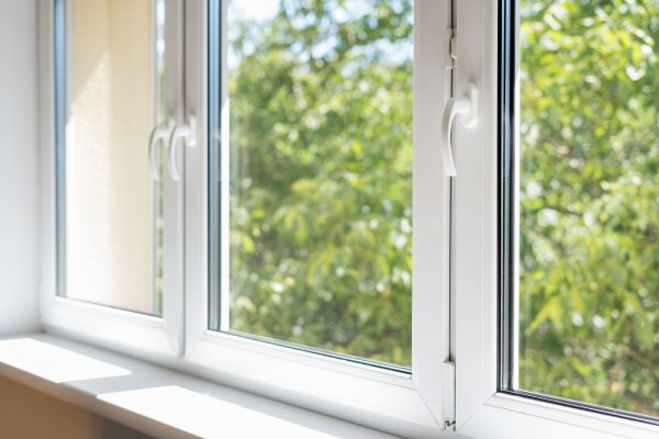 Cost of Damaged Window Replacement in Carlsbad