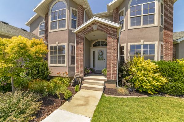 Cost of Transom Window Replacement in Carlsbad